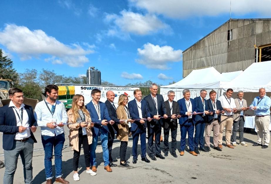 Los socios cortan la cinta en la inauguración de Sovatrise el 14/09/2023. @ Séché Environnement.